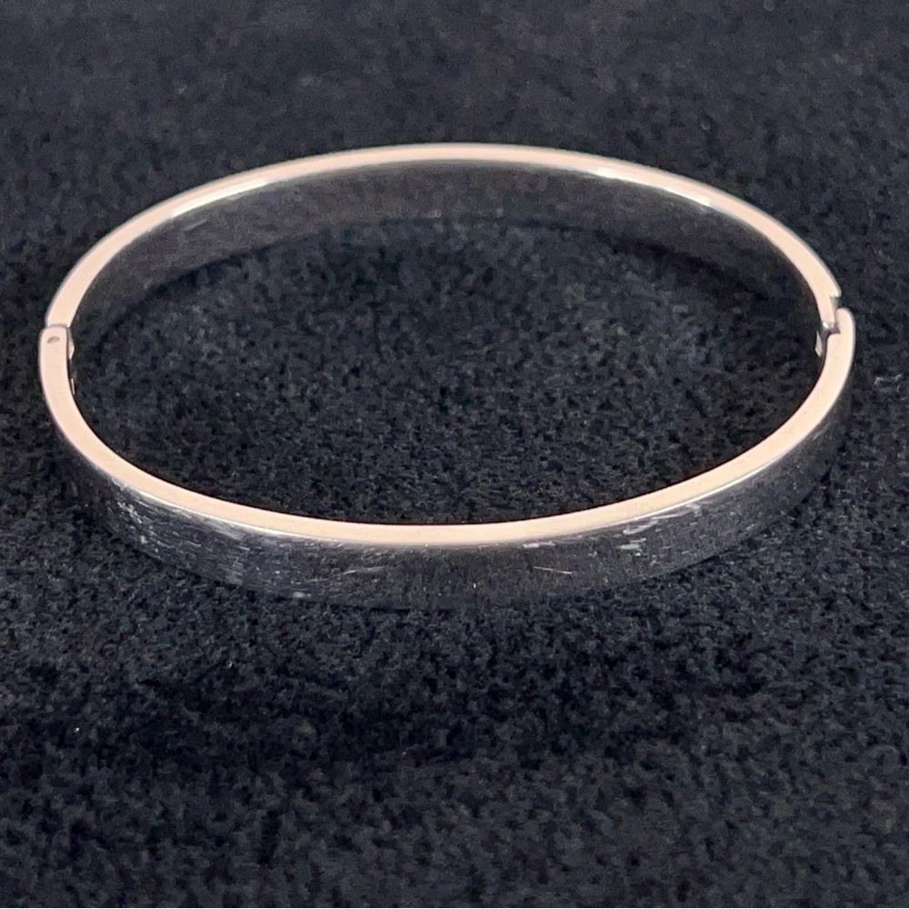 Y2K Era Stainless Steel Bangle Style Bracelet Silver Classic Clip Click - Picture 10 of 14